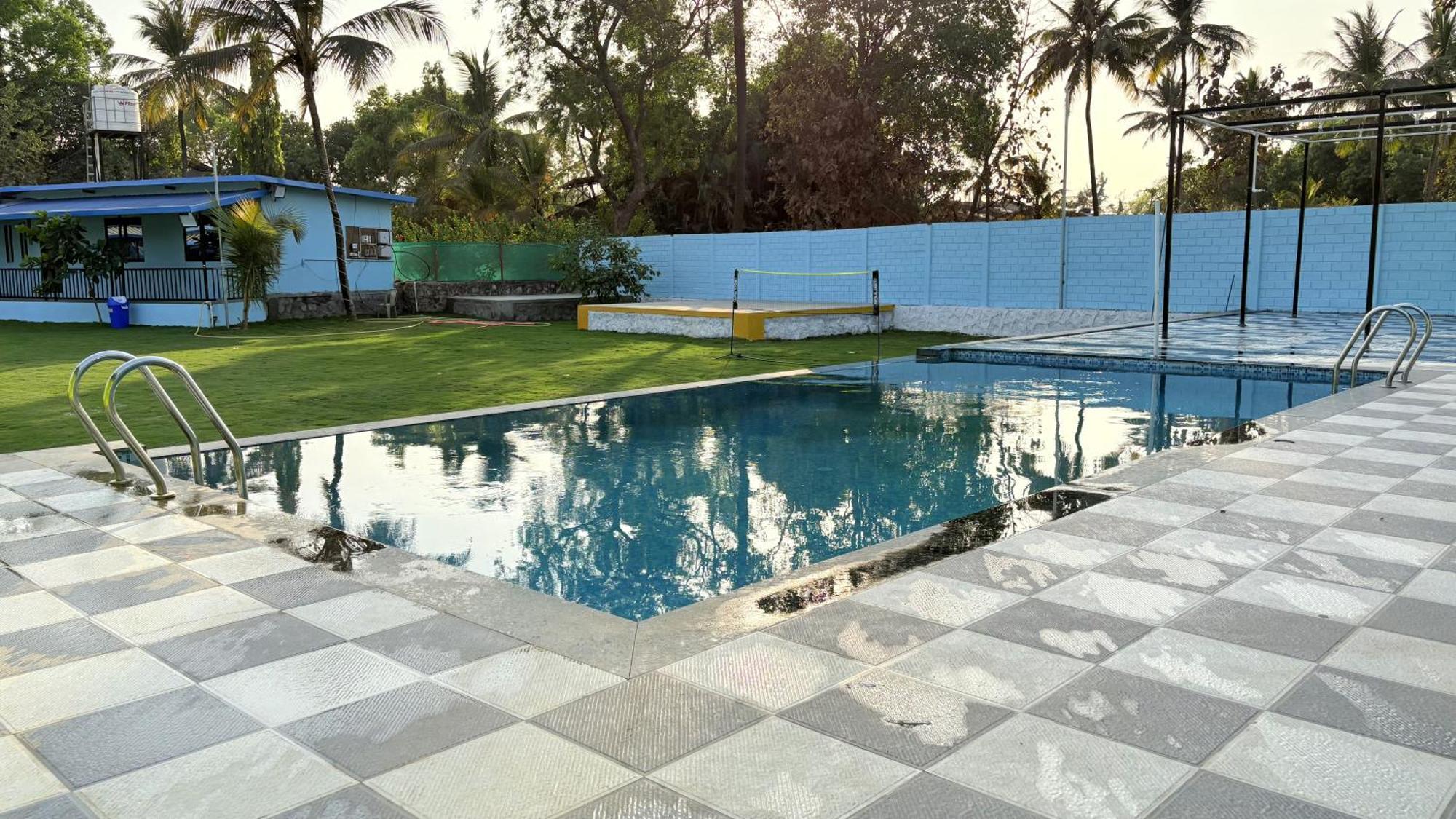 Deep Bhavani Resort Karjat Εξωτερικό φωτογραφία